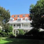 Hausansicht vom Park